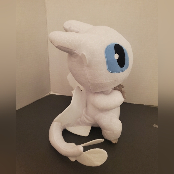 How to Train your dragon LIGHTFURY with sound - Picture 3 of 5